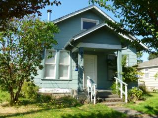927 2nd Ave, Puyallup, WA 98371-5583