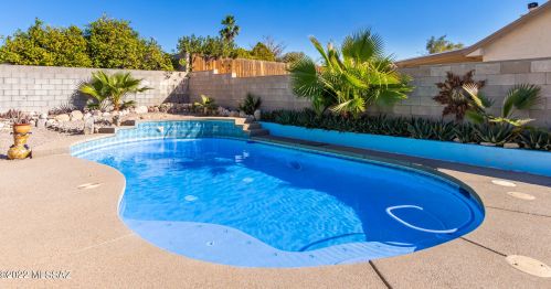 4961 Ferret Dr, Tucson AZ 85742-9543 exterior