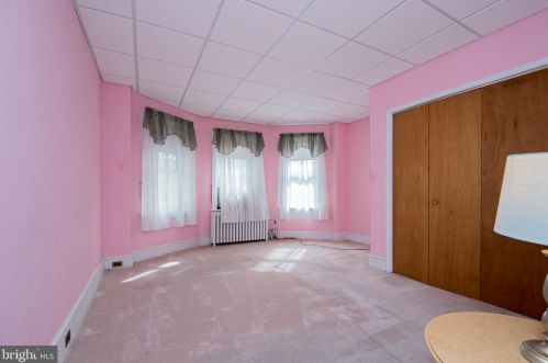 1319 Oak St, Wilmington DE  19805-4340 exterior