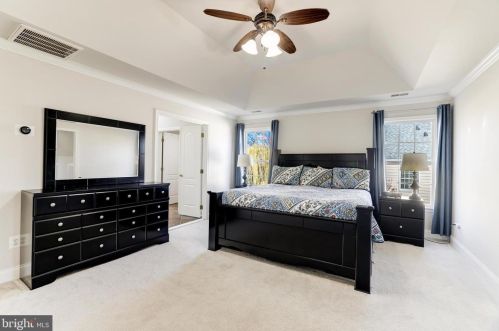 5410 Dabneys Mill Ct, Haymarket VA  20169-4519 exterior