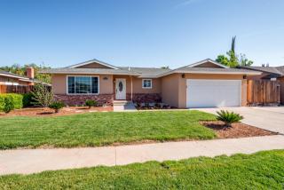 2524 Menlo Ave, Fresno, CA 93710-4734
