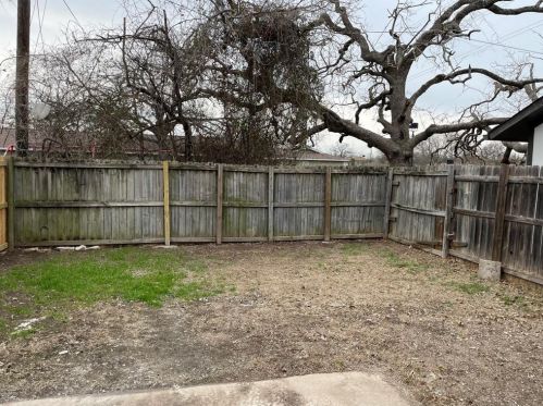 1700 Garden Villa Dr, Georgetown TX  78628-2930 exterior