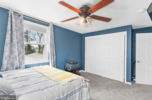 467 Hemlock Ter, West Deptford NJ  08096-2813 exterior