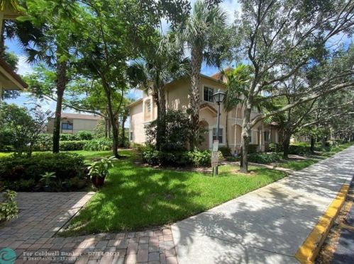 8322 29th St, Hollywood FL  33025-2967 exterior