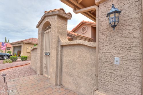 25807 Flame Tree Dr, Chandler, AZ 85248-8218