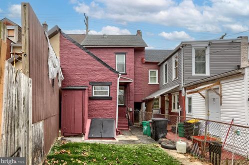722 Queen St, Lancaster PA  17603-5816 exterior