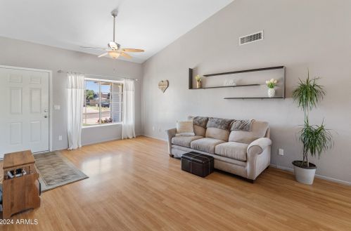 4746 Evans Dr, Glendale, AZ 85306-4431