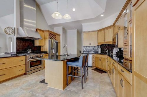 1947 Southwood Trl, West Bend WI  53090-8971 exterior