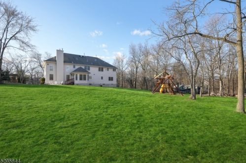 409 Beverwyck Rd, Parsippany NJ  07054-1537 exterior
