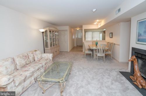 344 Independence Dr, Southampton PA  18966-2729 exterior