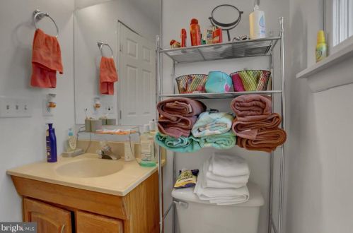 4 Holly Ct, Lees Cross Roads PA  17257-8749 exterior