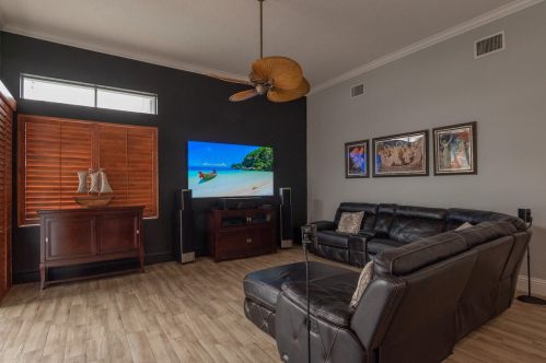 7830 Woodsmuir Dr, West Palm Beach FL  33412-1640 exterior