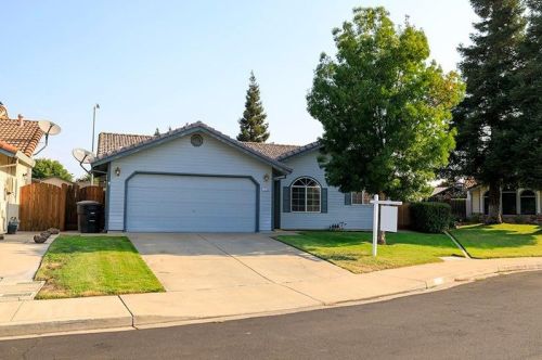 1756 Snowy River St, Valley Home CA  95361-8741 exterior