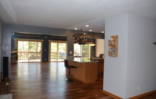 1009 Lake George Dr, Hobart, IN 46342-4950