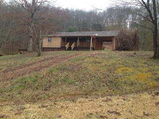 1120 Camellia Rd, Newport TN  37821-5614 exterior