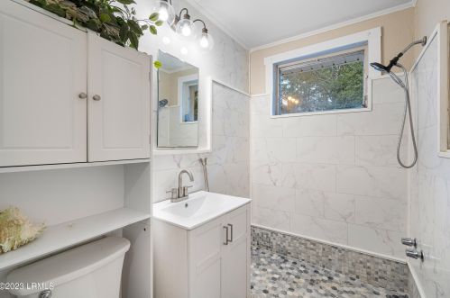 64 Cherokee Farms Rd, Beaufort SC  29906-8823 exterior