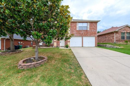 3609 Ocean Dr, Denton, TX 76210-0230
