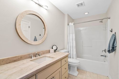 2713 Burries Rd, Chenequa WI  53029-9352 exterior