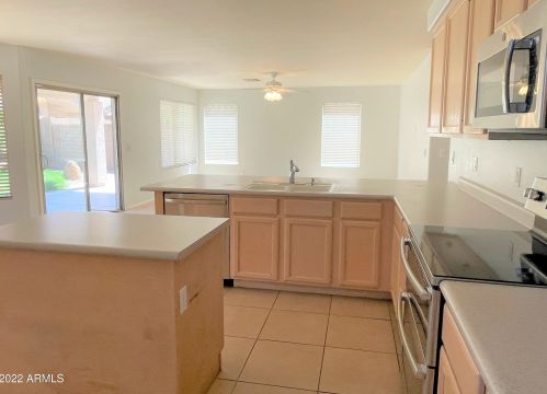 7452 Irma Ln, Glendale, AZ 85308-9675