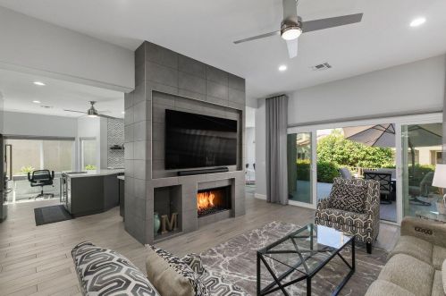 48221 Calle Florista, La Quinta CA  92253-2251 exterior