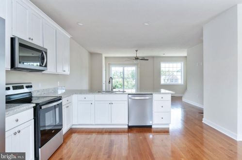 1010 Wicklow Dr, Fredericksburg VA  22401-2722 exterior