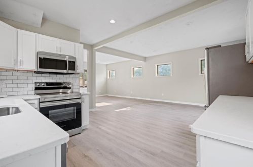 120 James St, Whitaker PA  15120-2714 exterior