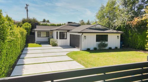 12432 La Maida St, North Hollywood CA  91607-3507 exterior