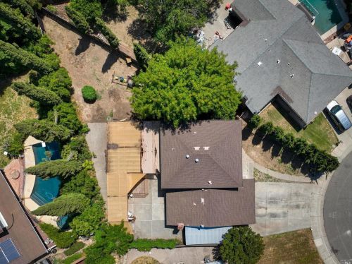 1360 Fairbanks Ct, Liberty Farms, CA 95620-2615