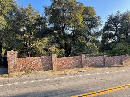 40422 San Francisquito Canyon Rd, Santa Clarita, CA 91390-1094