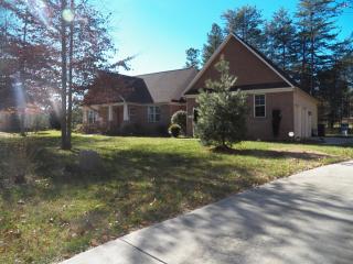 1103 Journey Ln, Salisbury, NC 28146-9494