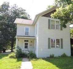 224 Silver St, Lamoni, IA 50140-1028