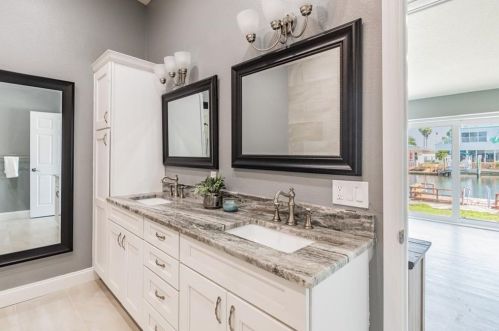 3955 Floramar Ter, New Port Richey FL 34652-3118 exterior