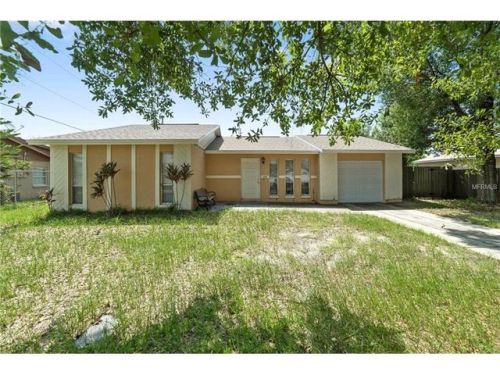 484 Royal Palm Dr, Kissimmee, FL 34743-9448