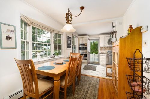 10 Osage Dr, Crotonville NY  10562-3815 exterior