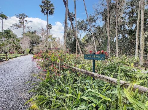 1240 Enterprise Osteen Rd, Deltona FL  32725-9401 exterior