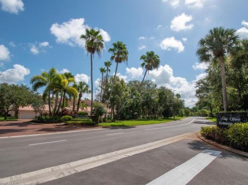 1940 Cascades Dr, Naples FL  34112-7580 exterior