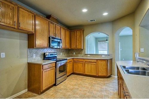 14714 Crystal Lake Dr, Oak Point TX  75068-2766 exterior