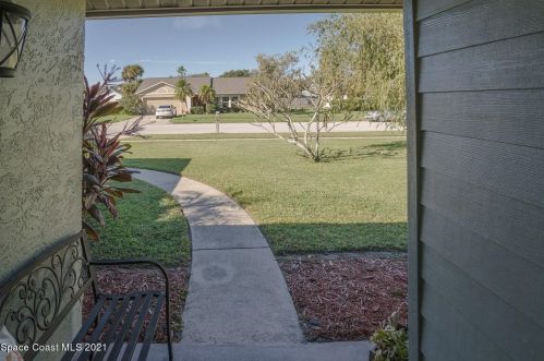 2671 Kingdom Ave, Melbourne, FL 32934-7587