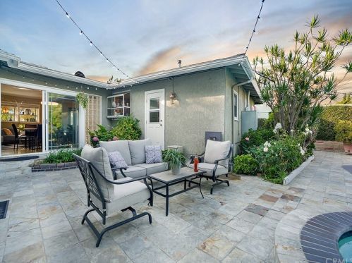 6520 Rosebay St, Long Beach CA  90808-4057 exterior