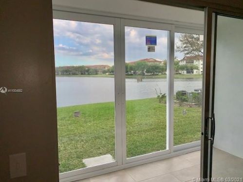 13100 11th Ct, Hollywood FL  33027-2164 exterior