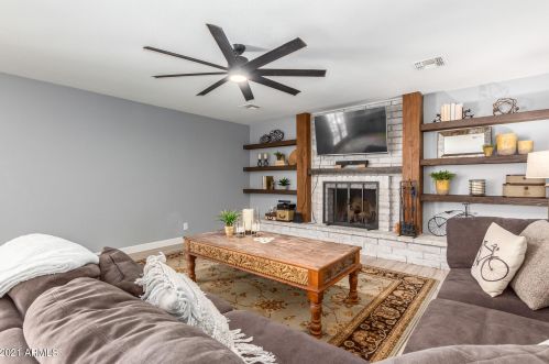 597 Jasper Dr, Chandler AZ 85226-1124 exterior