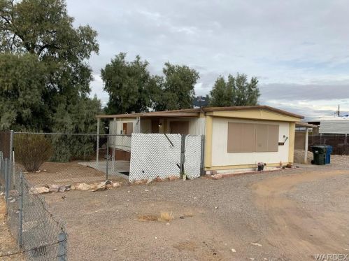 1867 Coral Isle Dr, Bullhead City, AZ 86442-5135