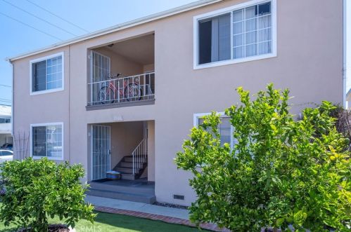 2400 Vanderbilt Ln, Redondo Beach, CA 90278-3299