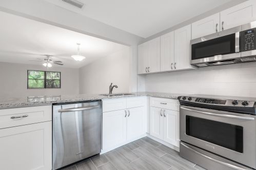 335 Pennington Ct, West Palm Beach, FL 33411-1538