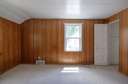 604 Aylesworth Ave, Bridgeville PA  15017-2906 exterior