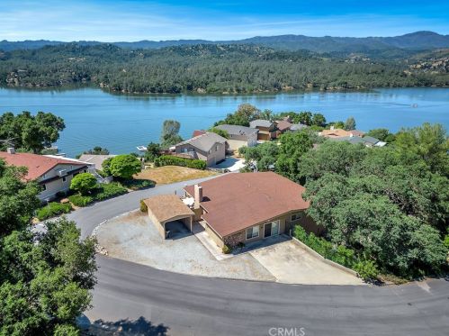 8121 Smith Point Rd, Lake Nacimiento CA  93426-9633 exterior