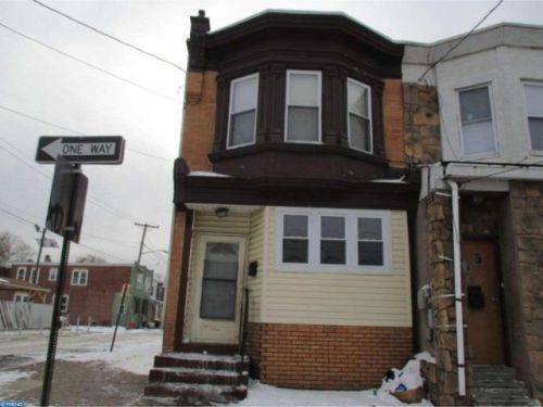 1058 Everett St, Camden, NJ 08104-1508