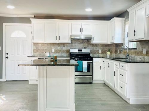 4800 Marshall St, Fort Worth TX  76119-7527 exterior