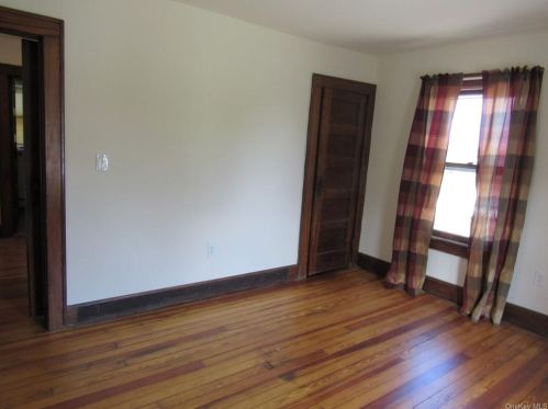 159 South St, Middletown NY  10940-6525 exterior