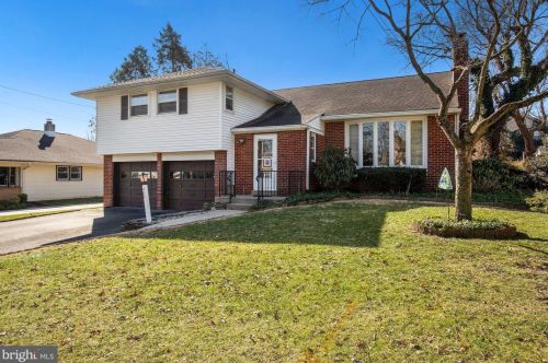 408 Graisbury Ave, Tavistock, NJ 08033-2805